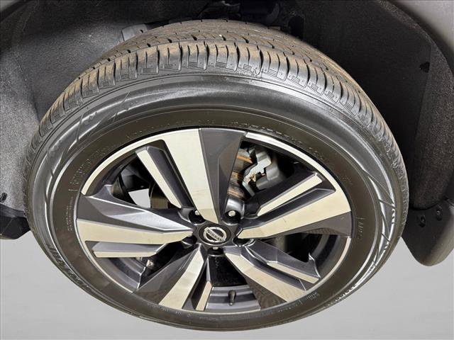 Used 2021 Nissan Rogue Platinum FWD image 22