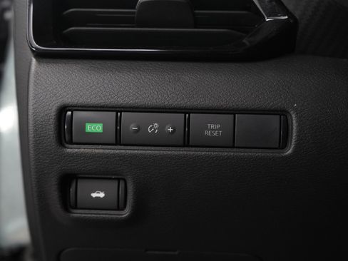 Used 2021 Nissan Sentra SV image 20