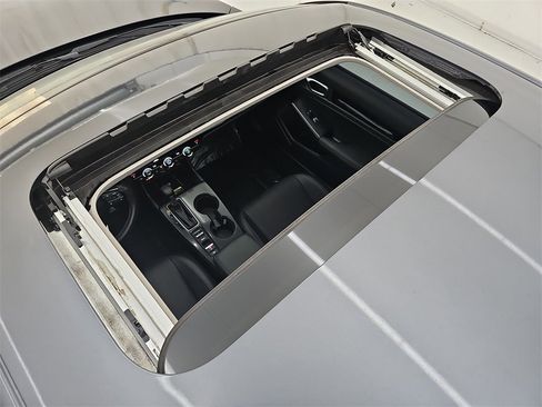 Certified 2023 Honda Civic Touring image 37