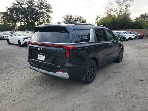 New 2026 Kia Carnival EX image 2