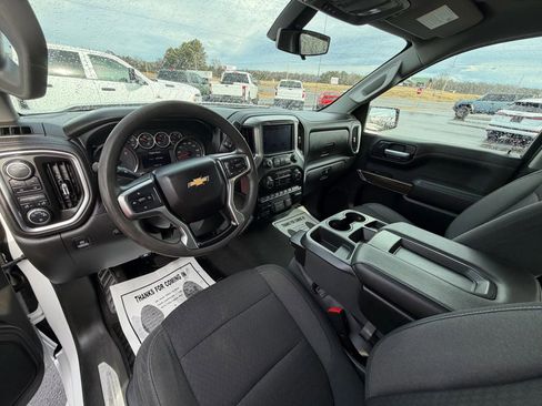 Used 2021 Chevrolet Silverado 1500 LT w/ Z71 Off-Road Package image 6