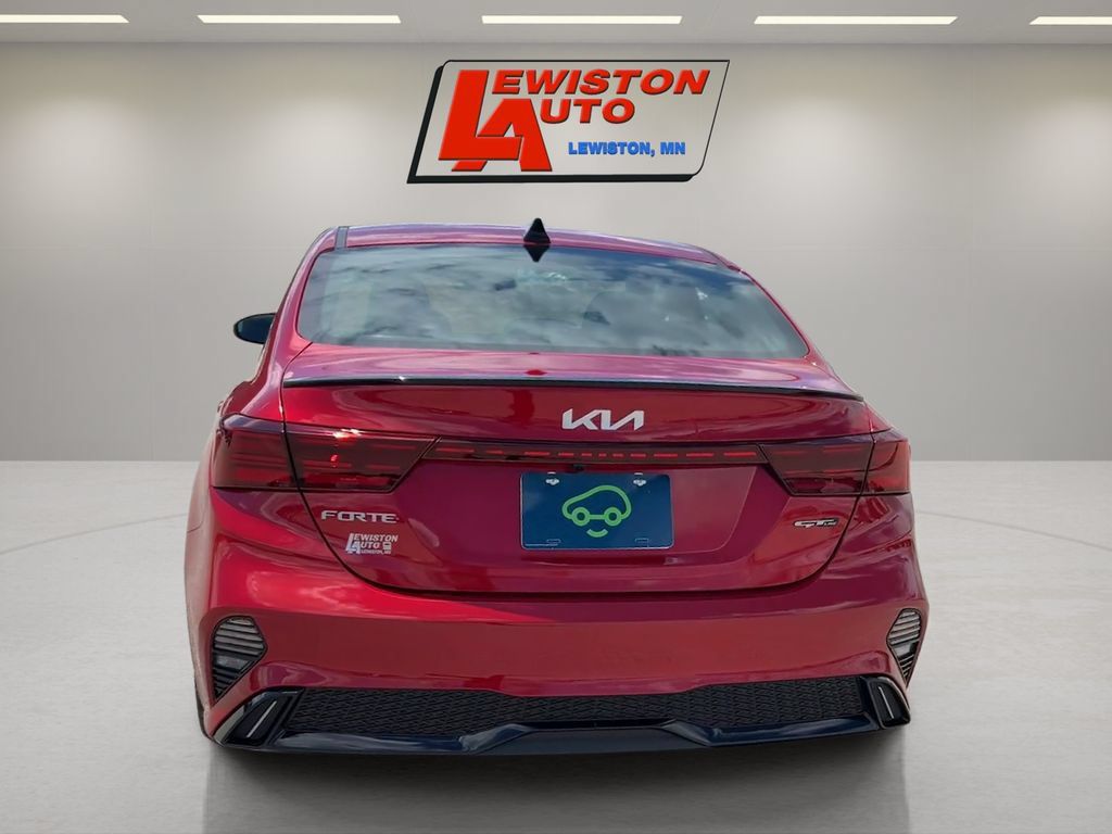 Used 2024 Kia Forte GT-Line w/ GT-Line Premium Package FWD image 4