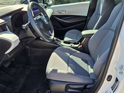 Certified 2025 Toyota Corolla FX image 4