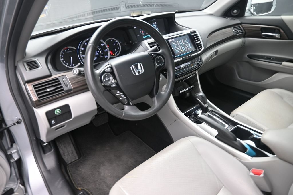Used 2016 Honda Accord EX-L image 19