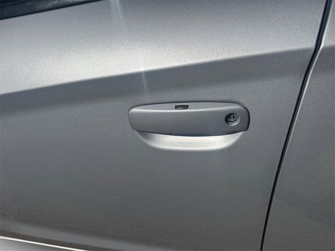 Used 2020 Dodge Charger SXT image 16