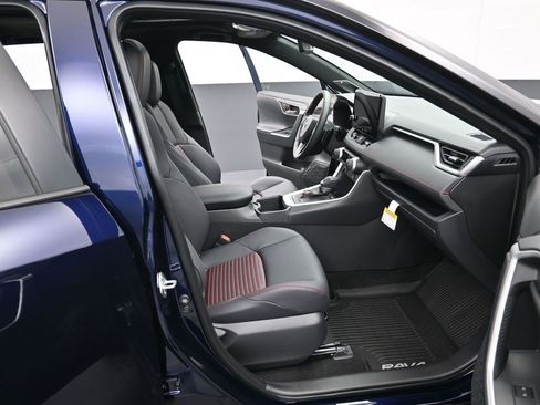 Certified 2025 Toyota RAV4 XSE image 38