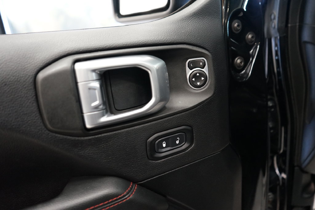 Used 2020 Jeep Wrangler Unlimited Rubicon AWD/4WD image 26