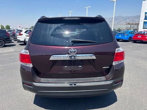 Used 2012 Toyota Highlander SE w/ Tow Pkg AWD/4WD image 8