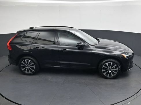 Used 2024 Volvo XC60 B5 Plus AWD/4WD image 23