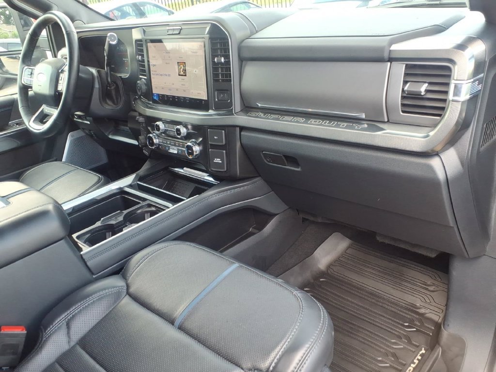 Used 2025 Ford F250 Platinum AWD/4WD image 11
