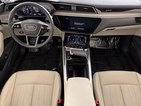 Used 2024 Audi Q8 e-tron Premium Plus w/ Premium Plus Package AWD/4WD image 12
