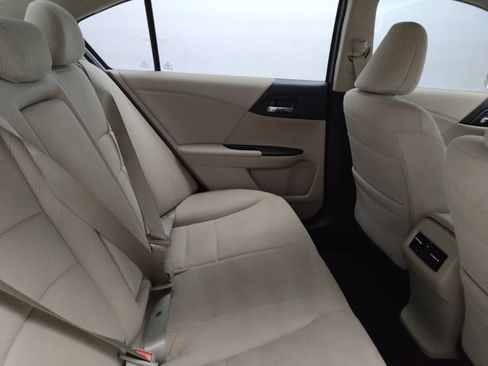 Used 2017 Honda Accord EX image 19