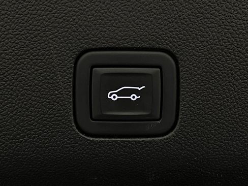 Used 2024 GMC Yukon XL Denali w/ LPO, Floor Liner Package AWD/4WD image 6