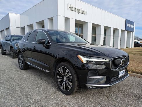 Used 2022 Volvo XC60 B5 Inscription w/ Advanced Package image 2