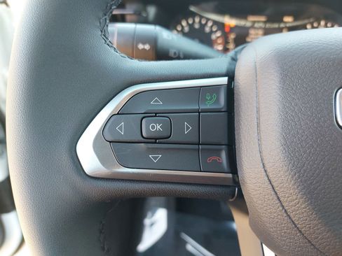 New 2026 Jeep Compass Latitude image 18