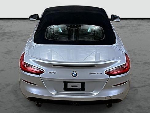 Used 2021 BMW Z4 sDrive30i w/ Convenience Package image 3