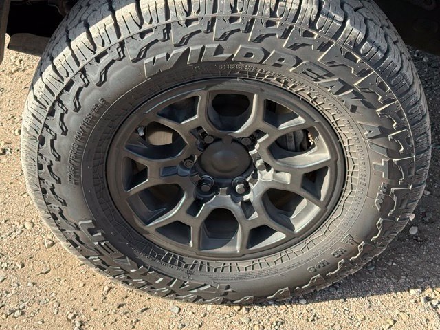 Used 2021 Toyota Tacoma SR w/ SX Package AWD/4WD image 10