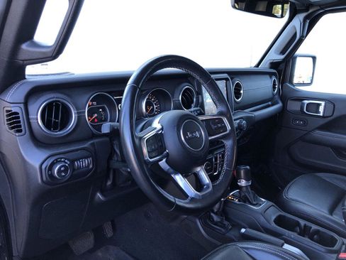 Certified 2022 Jeep Gladiator Overland w/ Popular Equipment Package image 11