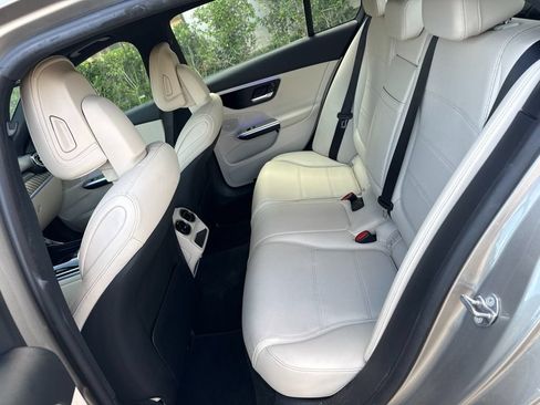 Used 2023 Mercedes-Benz C 300 Sedan image 15