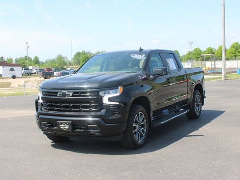 Used 2022 Chevrolet Silverado 1500 RST AWD/4WD image 4