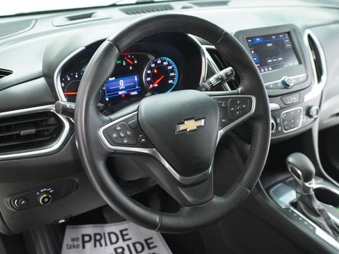 Used 2022 Chevrolet Equinox LT FWD image 19