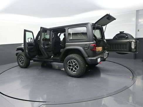 New 2026 Jeep Wrangler Unlimited Rubicon AWD/4WD image 32