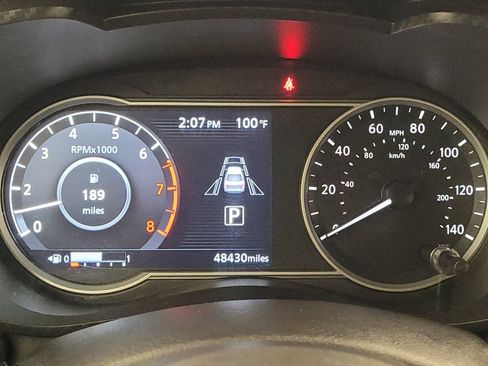 Used 2024 Nissan Versa SV w/ Trunk Package FWD image 23