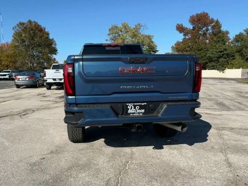 New 2026 GMC Sierra 2500 Denali w/ Denali Reserve Package image 7