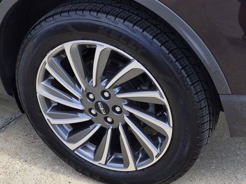 Used 2023 Lincoln Corsair Reserve AWD/4WD image 8