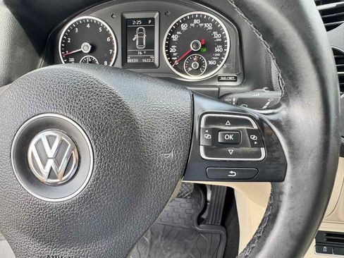 Used 2016 Volkswagen Tiguan S FWD image 43