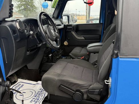 Used 2011 Jeep Wrangler Sport image 9