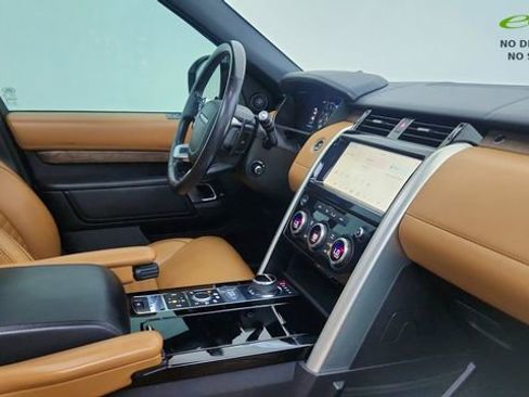Used 2019 Land Rover Discovery HSE Luxury AWD/4WD image 22