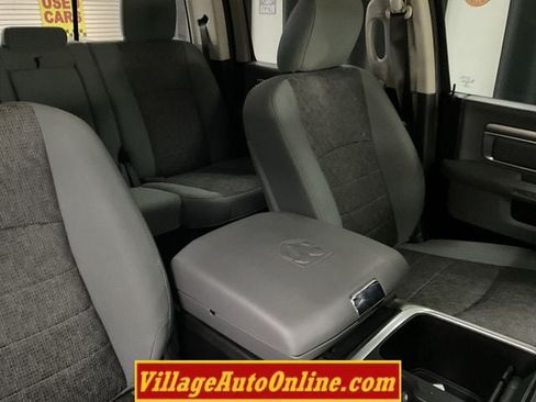 Used 2018 RAM 1500 Big Horn AWD/4WD image 39
