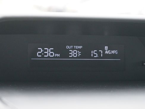 Used 2023 Subaru Crosstrek 2.0i Premium image 22