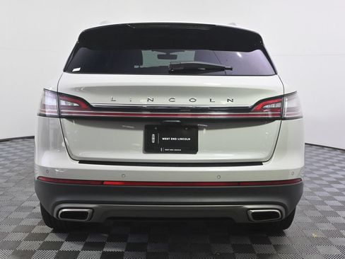 Used 2023 Lincoln Nautilus Reserve w/ Equipment Group 201A AWD/4WD image 5