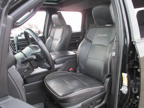 Used 2022 RAM 3500 Laramie image 19