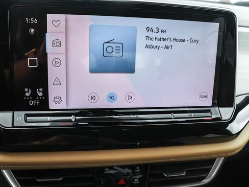 New 2026 Volkswagen Atlas Cross Sport SE image 28