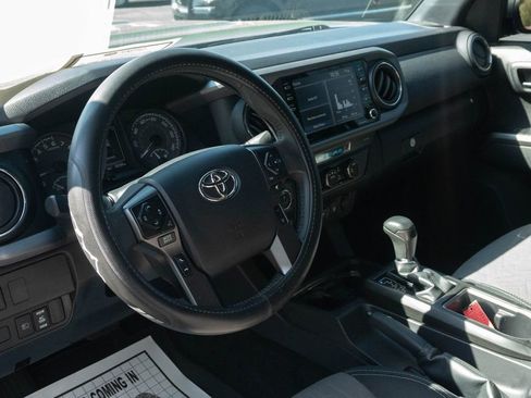 Used 2022 Toyota Tacoma TRD Sport w/ Black Out Package (TMS) image 3