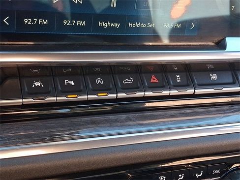 Certified 2025 Chevrolet Silverado 1500 LTZ image 27