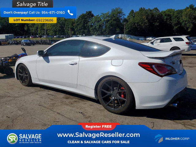 Used 2015 Hyundai Genesis 3.8 RWD image 3