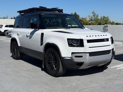 Used 2022 Land Rover Defender 110 SE AWD/4WD image 1