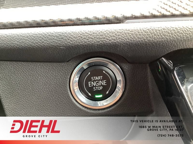 Used 2024 Chevrolet Traverse RS AWD/4WD image 39