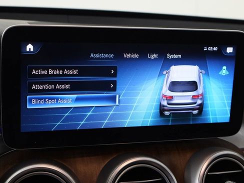 Used 2020 Mercedes-Benz GLC 300 image 37