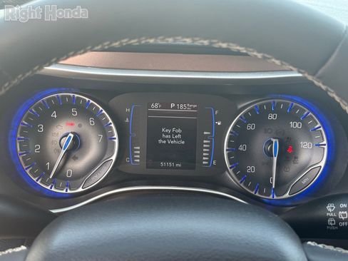 Used 2024 Chrysler Voyager LX image 18