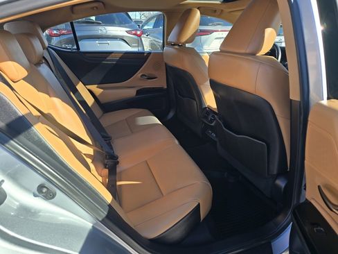 Used 2022 Lexus ES 350 w/ Premium Package image 13