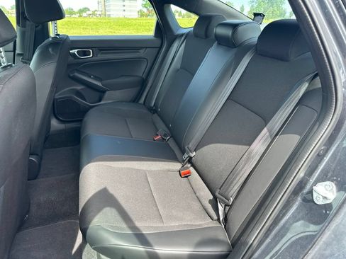 Used 2023 Honda Civic Sport image 12