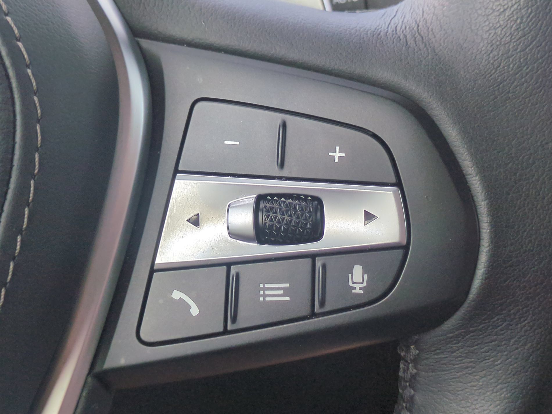 Used 2026 BMW X5 sDrive40i RWD image 27