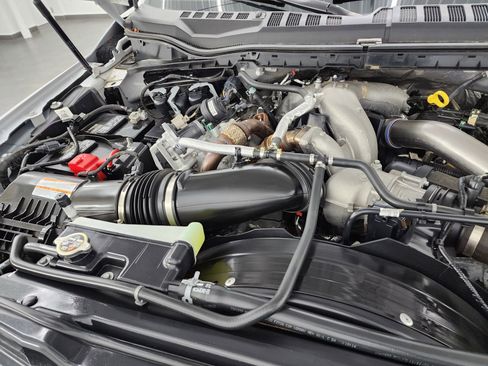 Used 2022 Ford F350 Lariat w/ Lariat Ultimate Package image 18