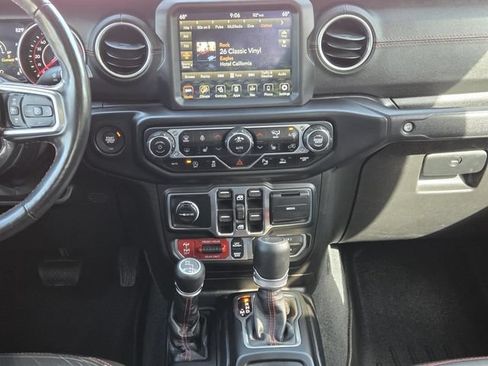 Used 2020 Jeep Gladiator Rubicon AWD/4WD image 14