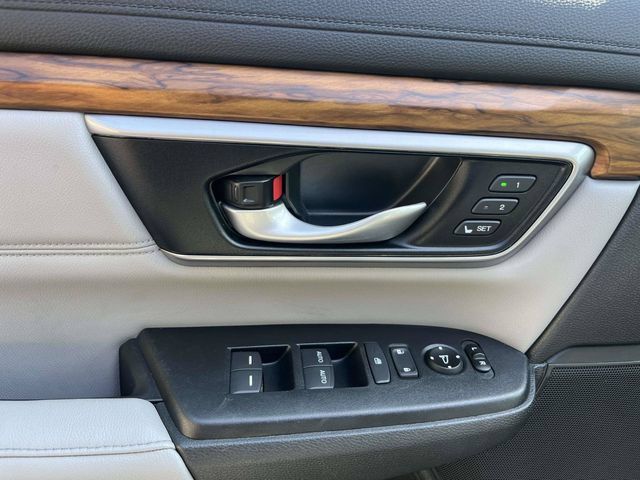 Used 2018 Honda CR-V Touring image 18